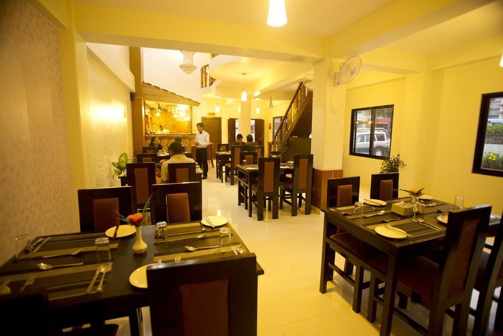 Hotel Swapna Bagh- Your Place Покхара Экстерьер фото