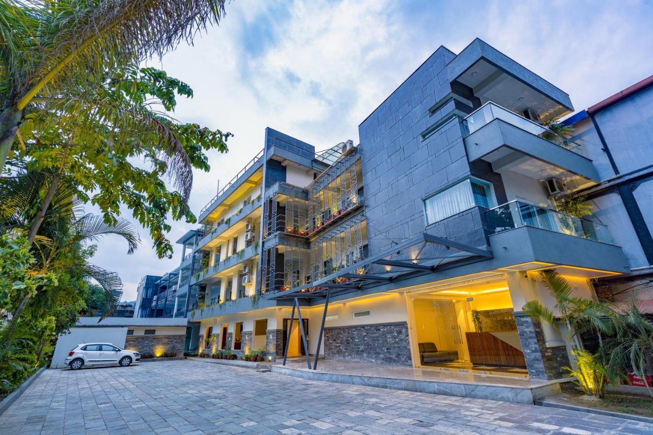 Hotel Swapna Bagh- Your Place Покхара Экстерьер фото