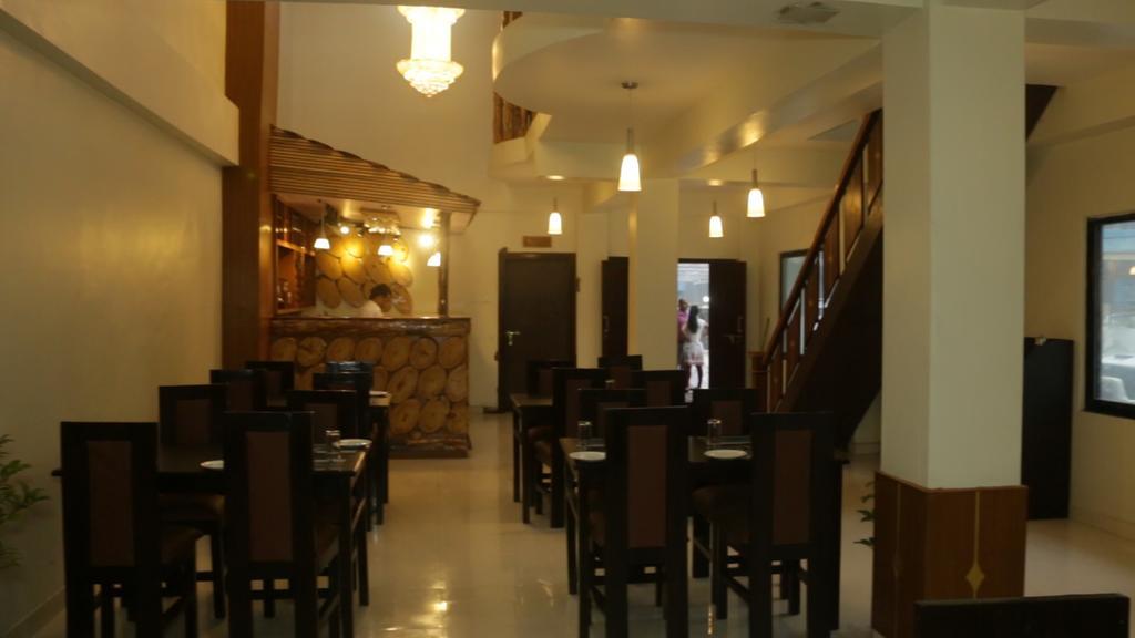 Hotel Swapna Bagh- Your Place Покхара Экстерьер фото