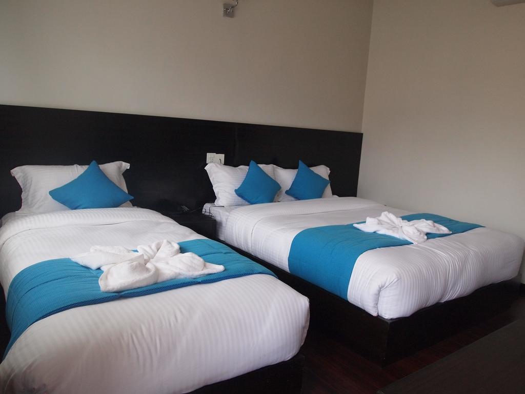 Hotel Swapna Bagh- Your Place Покхара Экстерьер фото