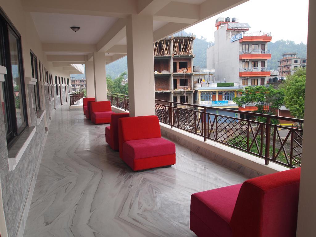 Hotel Swapna Bagh- Your Place Покхара Экстерьер фото