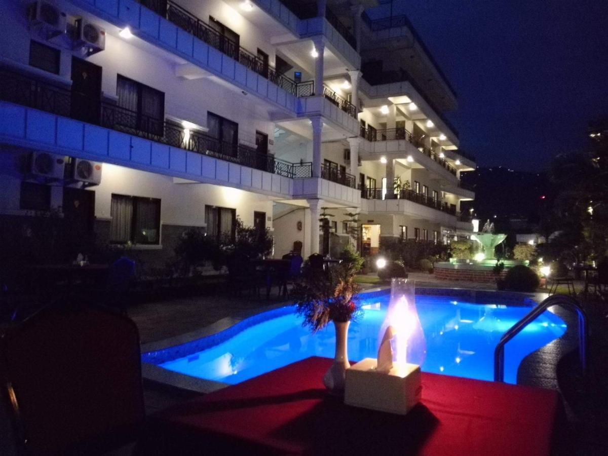 Hotel Swapna Bagh- Your Place Покхара Экстерьер фото